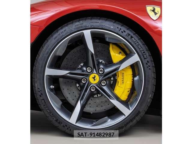 Ferrari SF90 Stradale 2021-08 7218415-11