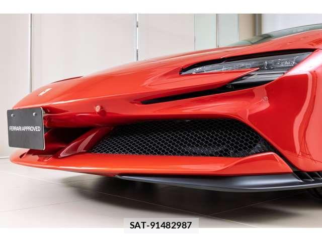 Ferrari SF90 Stradale 2021-08 7218415-12