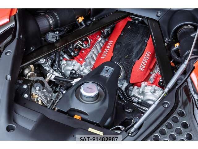 Ferrari SF90 Stradale 2021-08 7218415-3