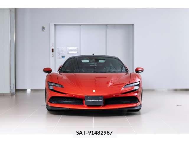 Ferrari SF90 Stradale 2021-08 7218415-4