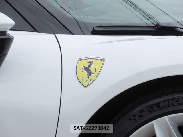 Ferrari SF90 Stradale 2021-09 8365886-9