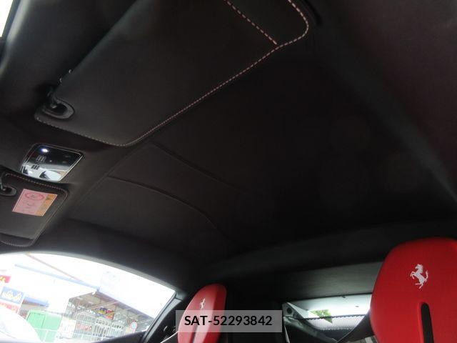 Ferrari SF90 Stradale 2021-09 8365886-17
