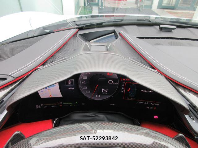 Ferrari SF90 Stradale 2021-09 8365886-25