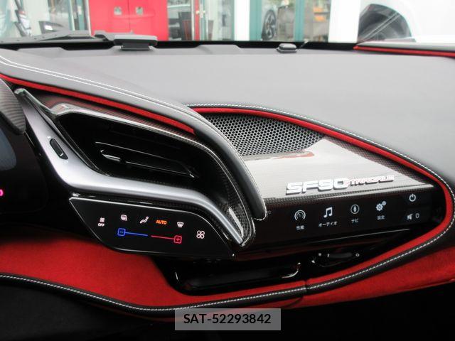 Ferrari SF90 Stradale 2021-09 8365886-28