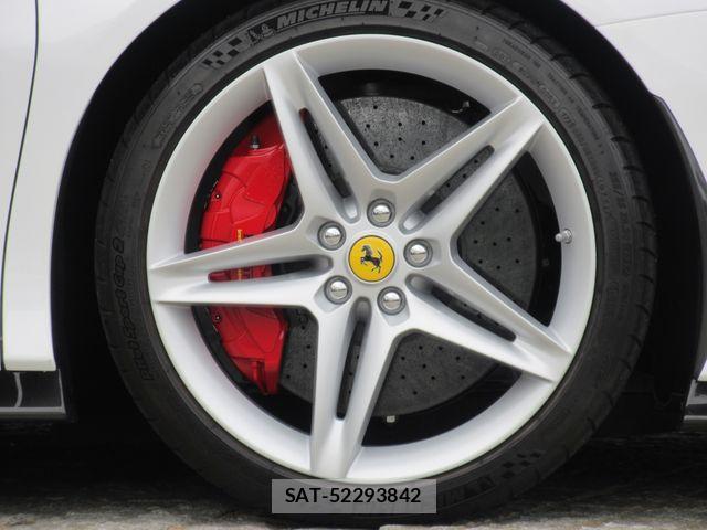 Ferrari SF90 Stradale 2021-09 8365886-6