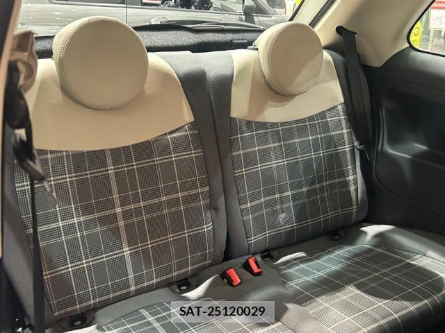 Fiat 500 2017-12 7218422-9