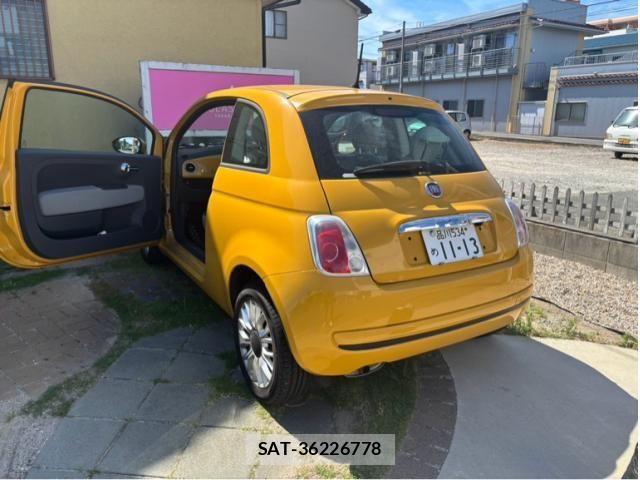 Fiat 500 2015-10 7250771-1