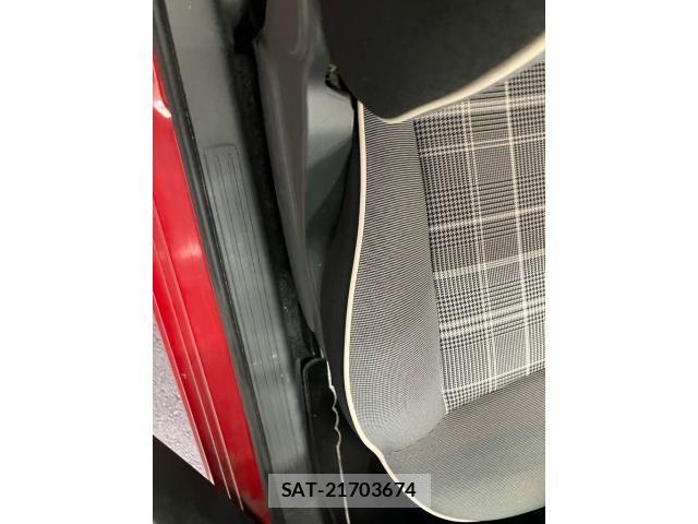 Fiat 500 2018-02 8412360-12