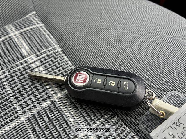 Fiat 500 2018-04 8659040-14