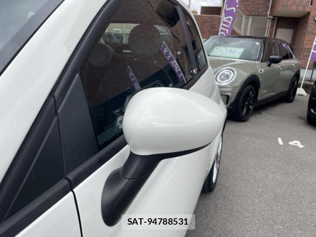 Fiat 500 2017-10 6716124-26
