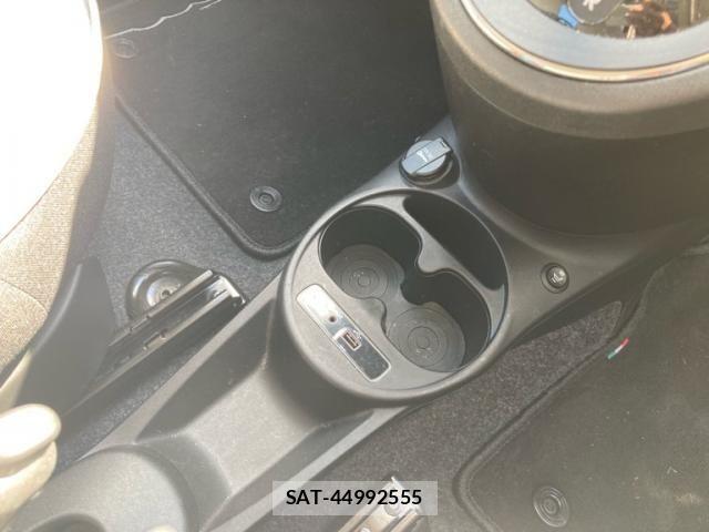 Fiat 500 2018-12 8371652-9