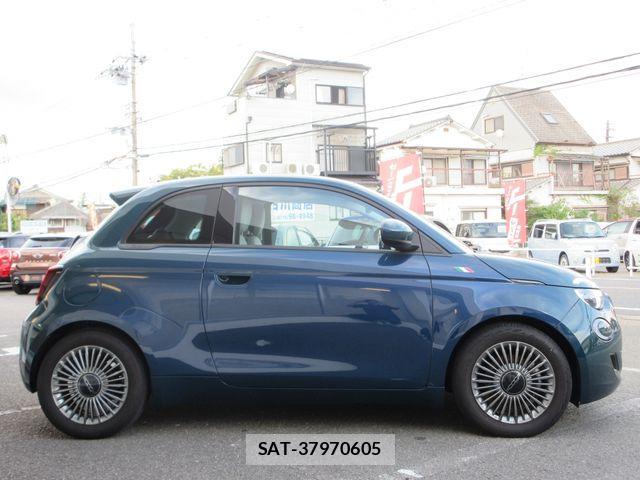 Fiat 500 2022-06 1330824-9
