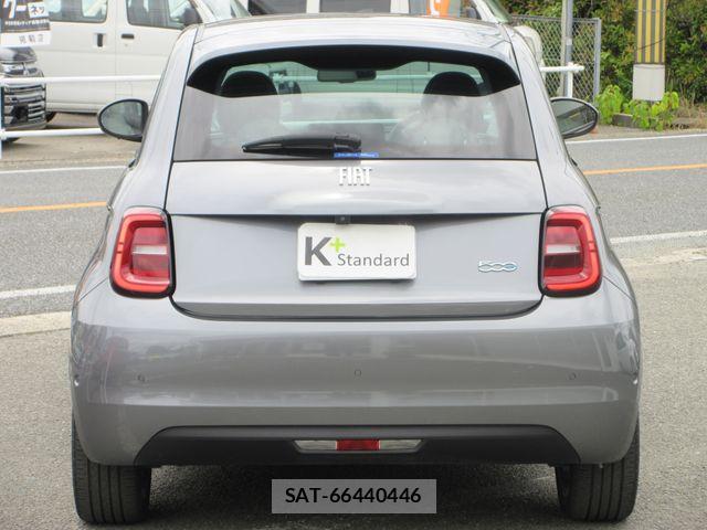 Fiat 500e 2023-12 7876437-2
