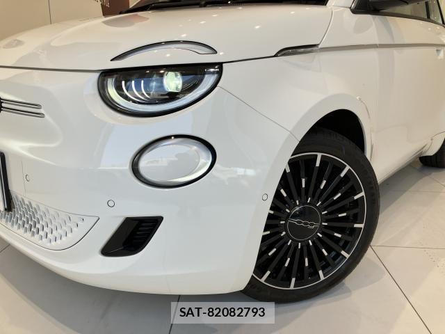 Fiat 500e 2016-11 8158414-28