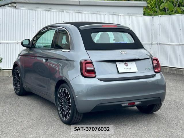 Fiat 500e 2023-02 7327031-12