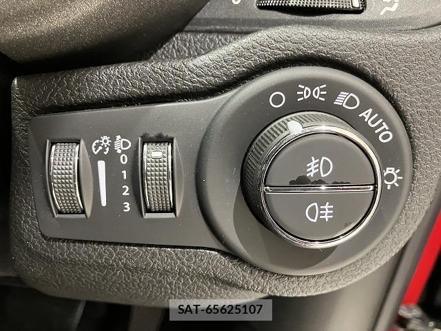 Fiat 500X 2025-04 6611855-9