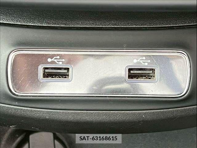 Fiat 500X 2023-04 7218490-10