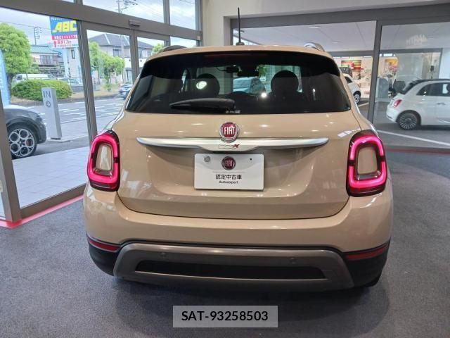 Fiat 500X 2021-10 7250774-5