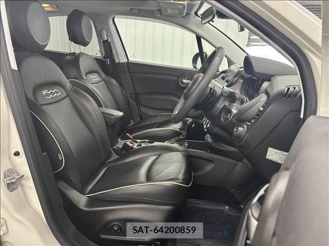 Fiat 500X 2022-09 8073738-6