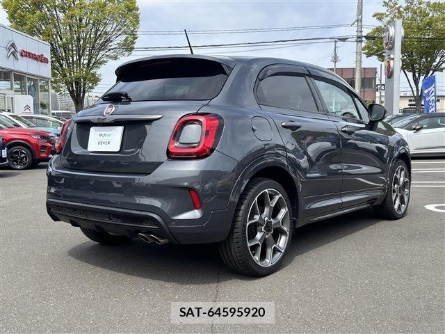 Fiat 500X 2021-06 8207503-4