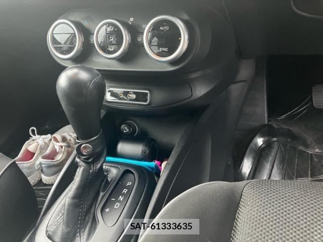 Fiat 500X 2015-12 8412377-22
