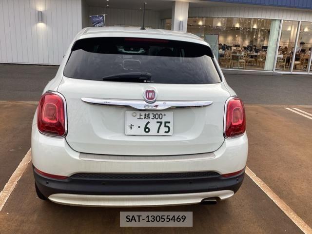 Fiat 500X 2015-11 8438111-1