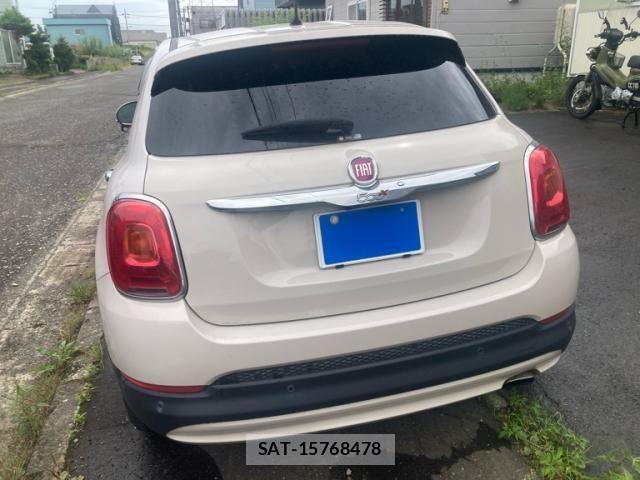 Fiat 500X 2016-01 8457462-3