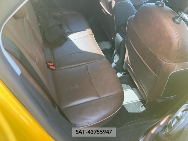 Fiat 500X 2016-10 8870977-16