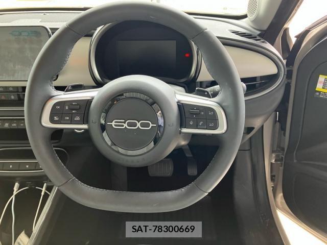 Fiat 600 Hybrid 2025-09 7723296-10