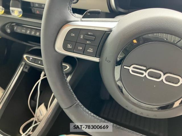 Fiat 600 Hybrid 2025-09 7723296-12