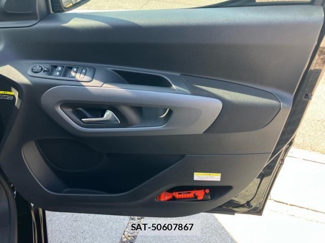 Fiat DOBLO 2025-03 3768448-15