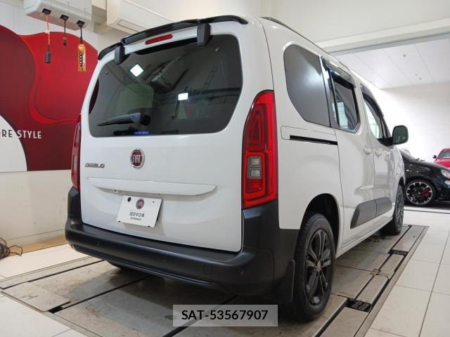 Fiat DOBLO 2023-07 7327034-1