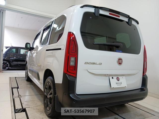 Fiat DOBLO 2023-07 7327034-5