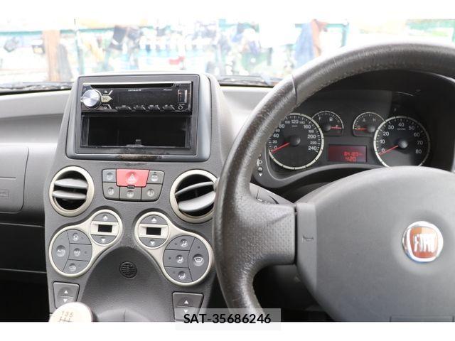 Fiat PANDA 2009-07 987847-4