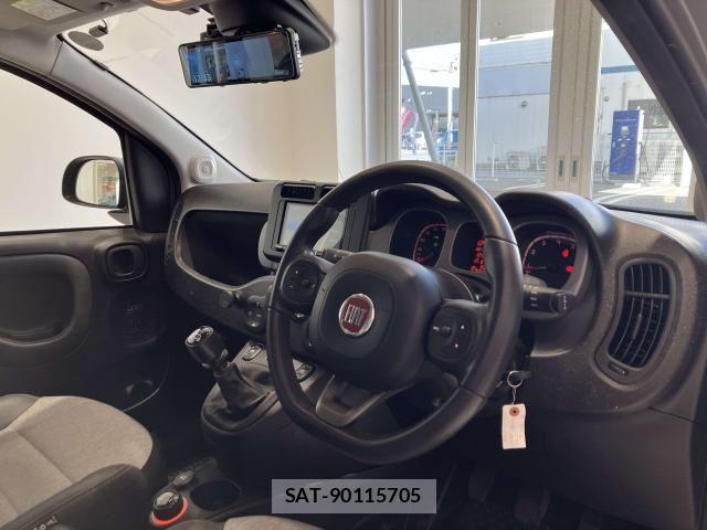 Fiat PANDA 2021-06 6611861-16