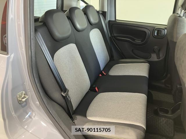 Fiat PANDA 2021-06 6611861-18