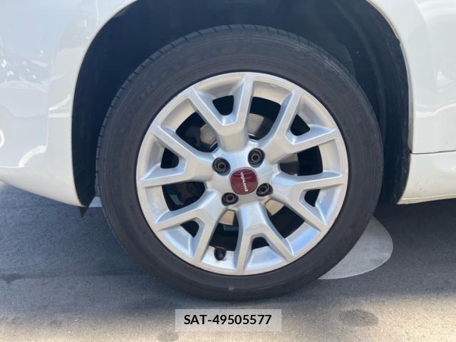 Fiat PANDA 2017-12 8314412-5