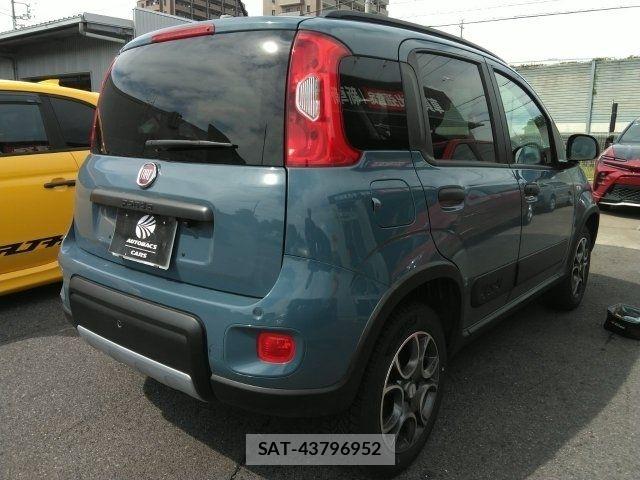 Fiat PANDA 2022-02 8626735-2
