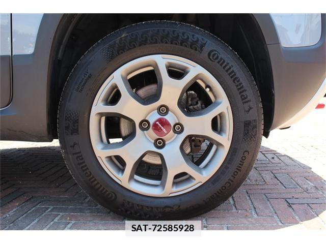 Fiat PANDA 2021-05 7876443-16