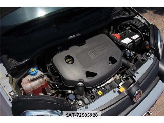 Fiat PANDA 2021-05 7876443-17