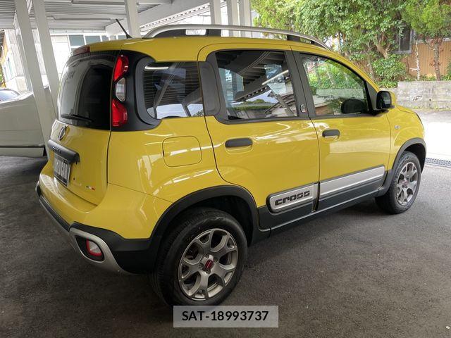 Fiat PANDA 2021-04 7961588-4