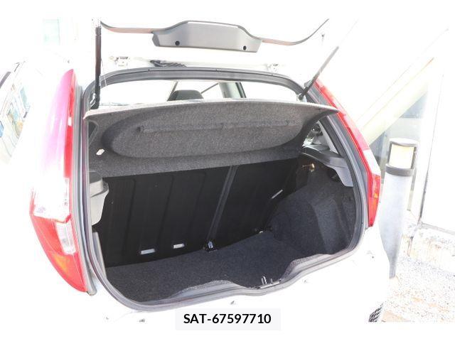 Fiat PUNTO 2007-03 1472398-14