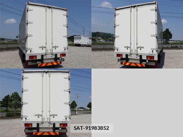 Mitsubishi FIGHTER 2014-08 1078295-4