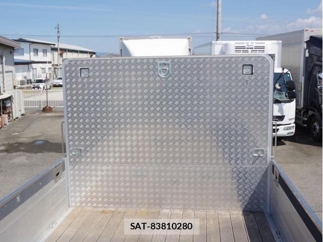 Mitsubishi FIGHTER 2023-03 1235973-9