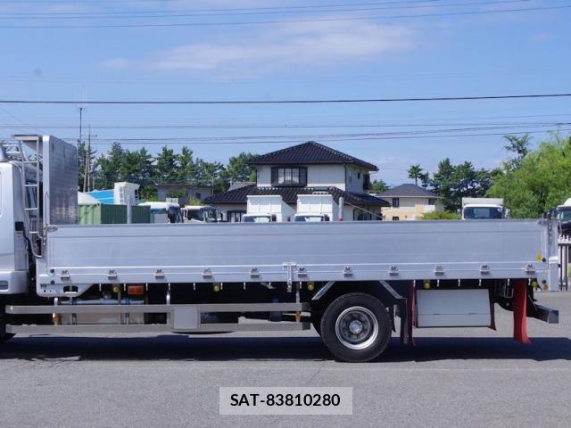 Mitsubishi FIGHTER 2023-03 1235973-18