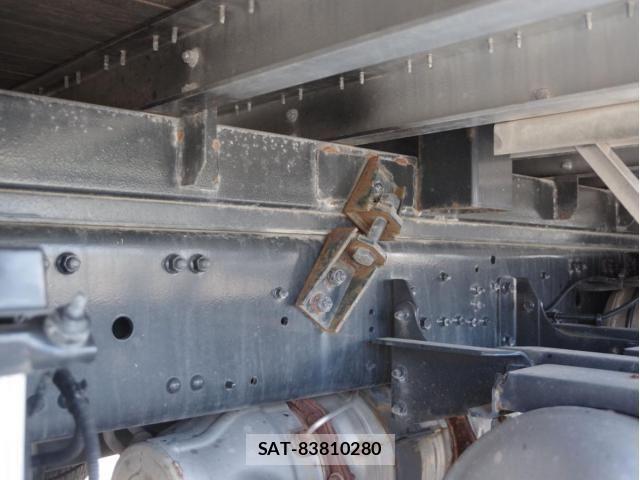 Mitsubishi FIGHTER 2023-03 1235973-5