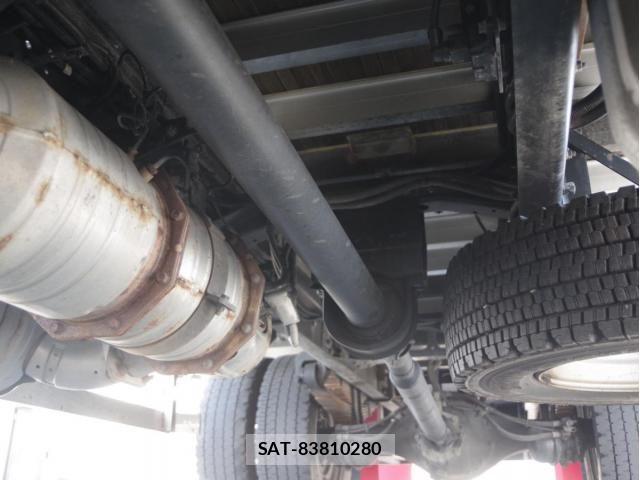 Mitsubishi FIGHTER 2023-03 1235973-7