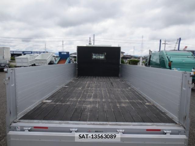 Mitsubishi FIGHTER 2020-03 1256778-9
