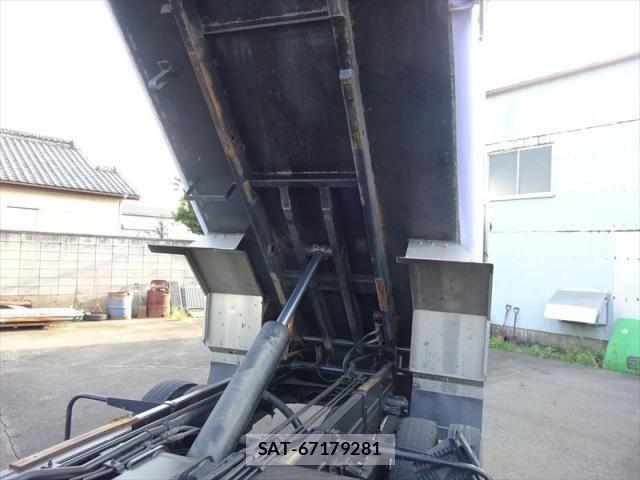Mitsubishi FIGHTER 2019-10 1271859-9
