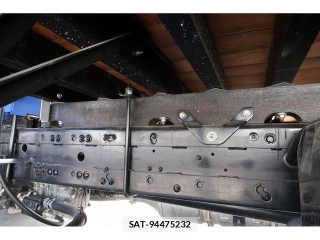 Mitsubishi FIGHTER 2024-07 1288415-8
